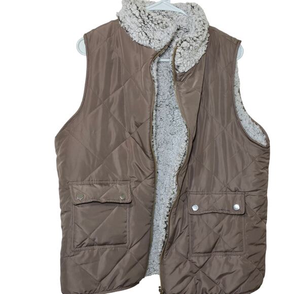 Womens Gold Quilted Vest Soft Fleece Lining Size XL New Without Tags - Picture 2 of 6